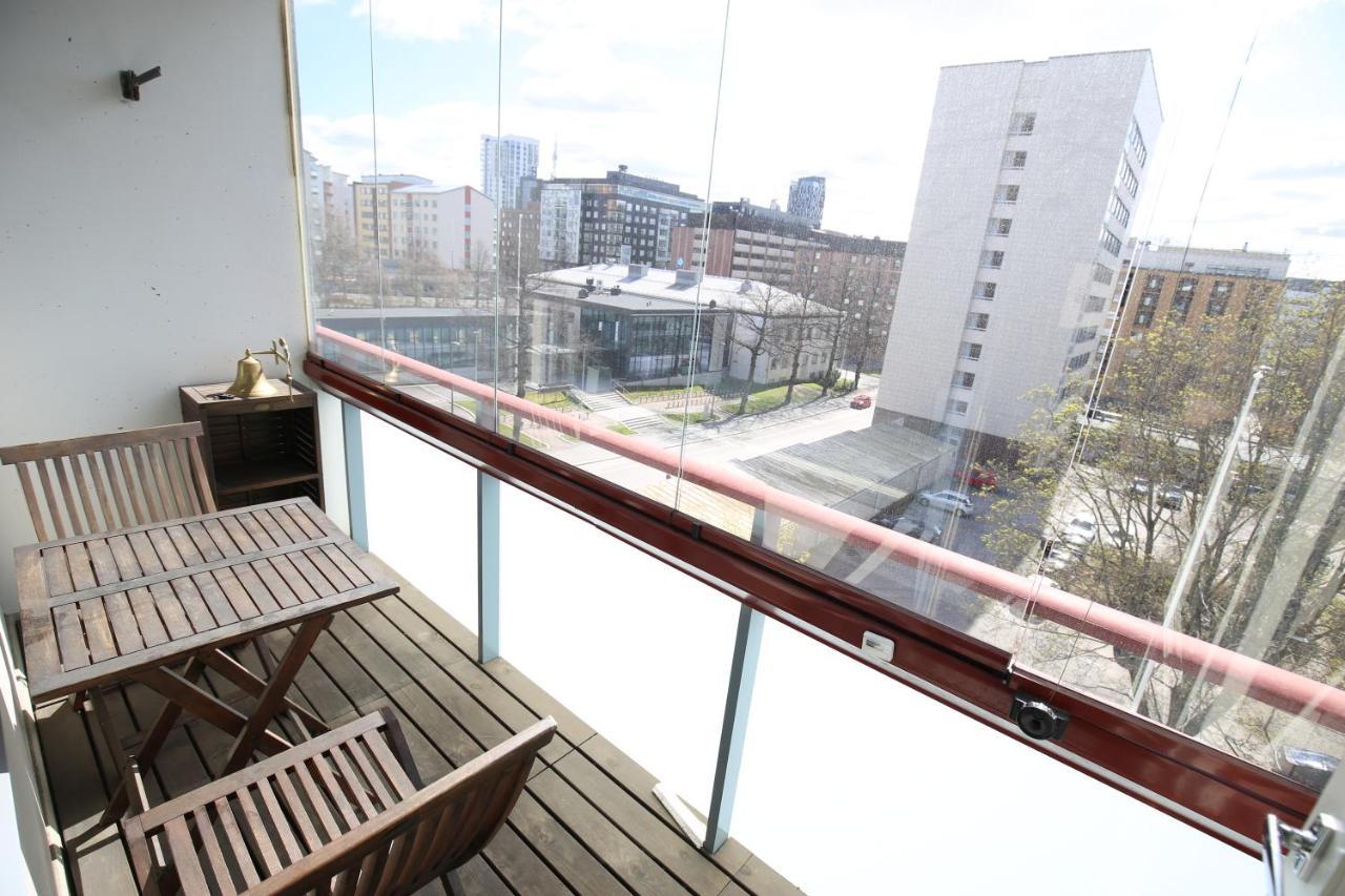 Central Gem With Sauna - Big Two-Room Apartment Free Parking Tammerfors Eksteriør bilde